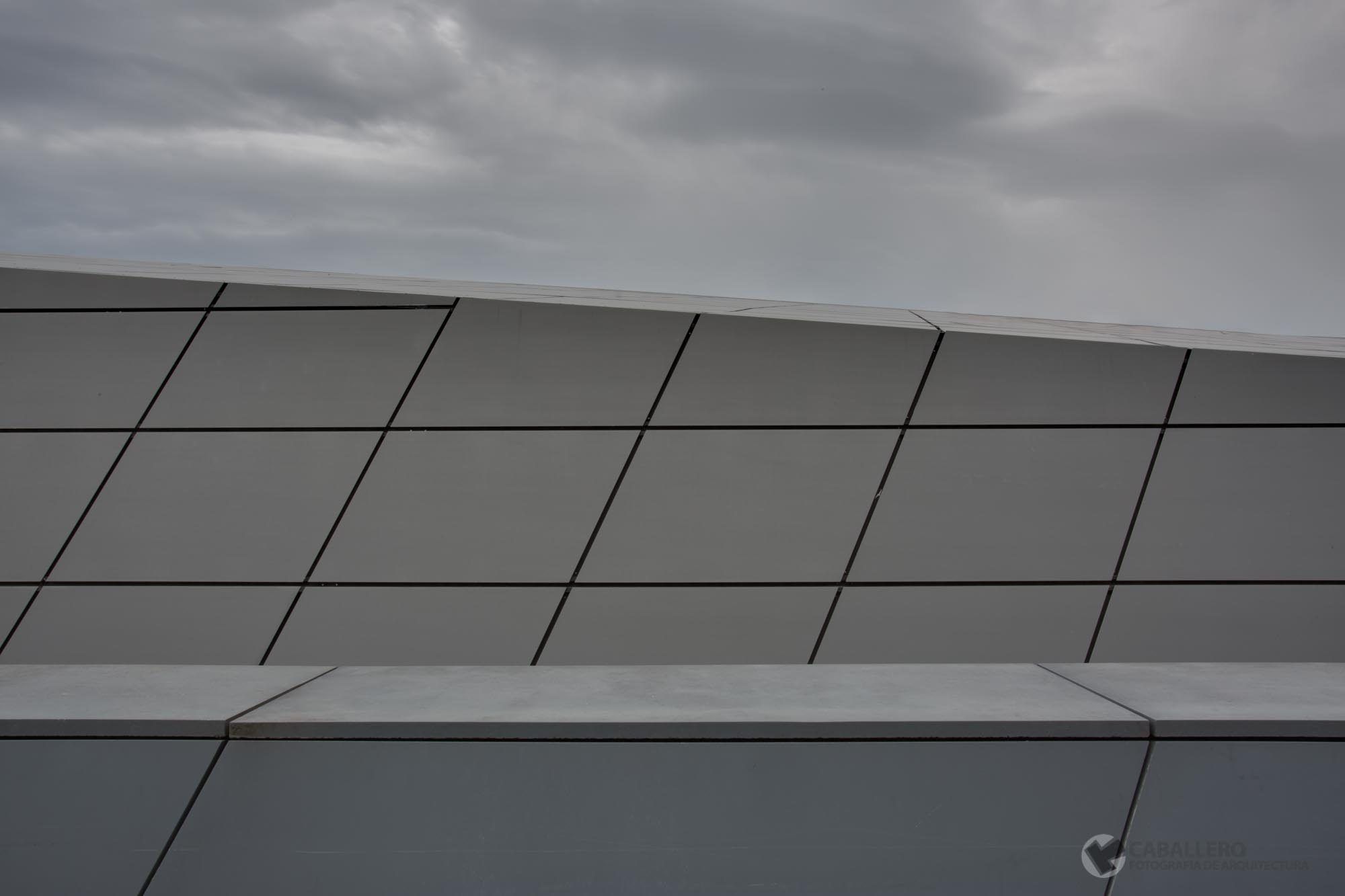 CABALLERO Fotografía Estación Tren Zaha Hadid